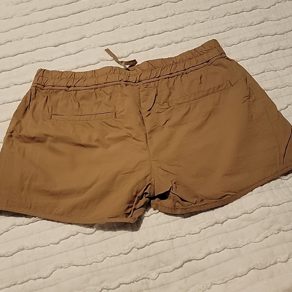 Shorts - Picture 3 of 3